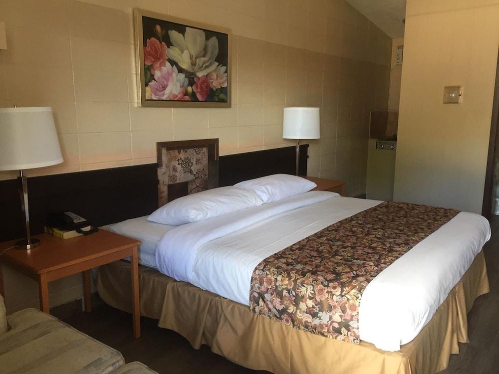 Thriftlodge Эдмонтон Экстерьер фото