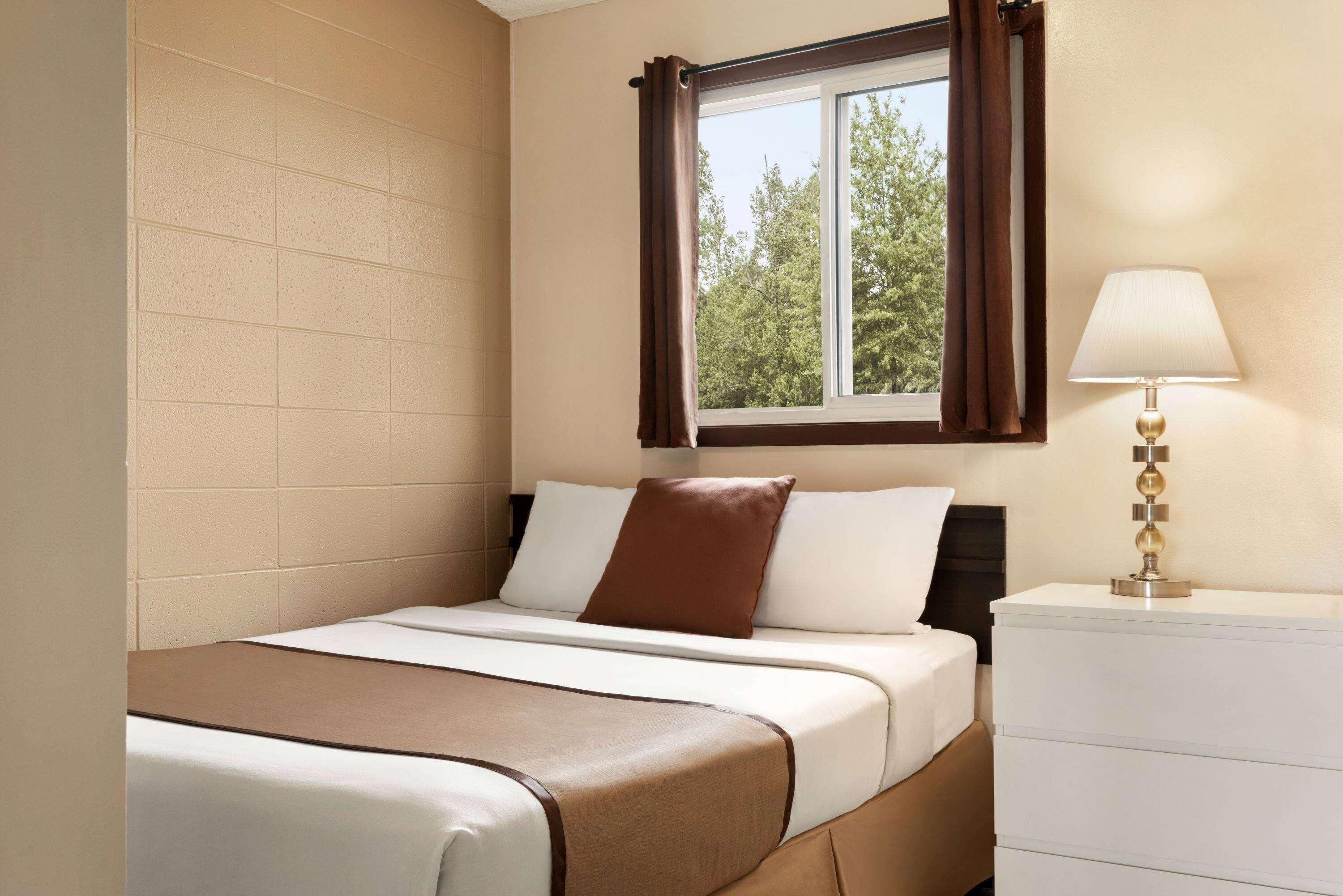 Thriftlodge Эдмонтон Экстерьер фото